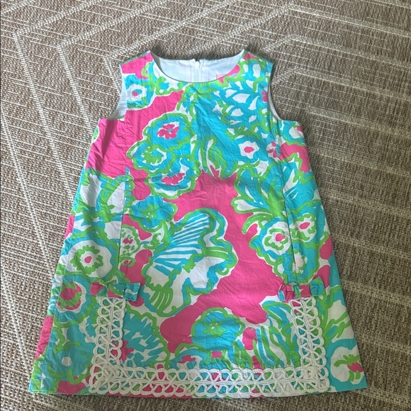 Lilly Pulitzer A Delicacy Print Little Girl Shift Dress 5 - Picture 2 of 6